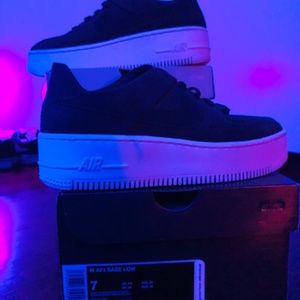 Nike Wmns Air Force 1 Sage Low 'Night' Womens Sneakers
